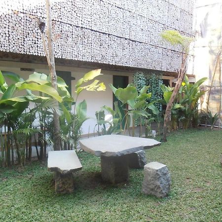 Flores Gallery Hotel Bandung Zewnętrze zdjęcie