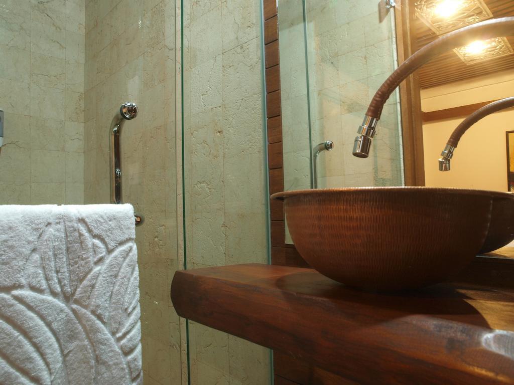 Flores Gallery Hotel Bandung Pokój zdjęcie